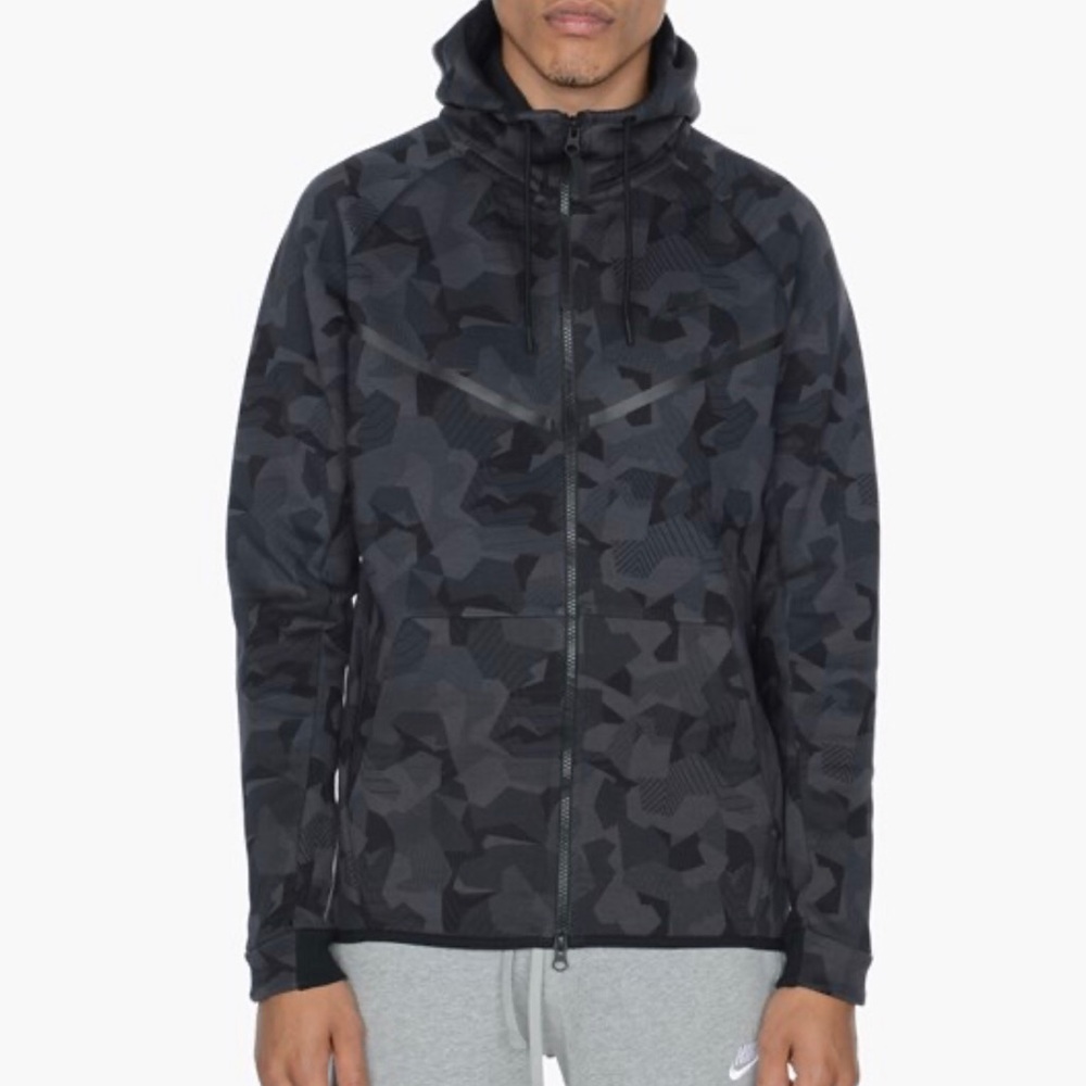 NIKE Tech Fleece Black Camo Windrunner Hoodie M